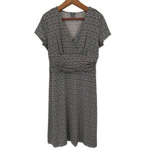 Ann Taylor Faux Wrap Dress Size 10 Brown White Geometric Print Fit Flare Knit